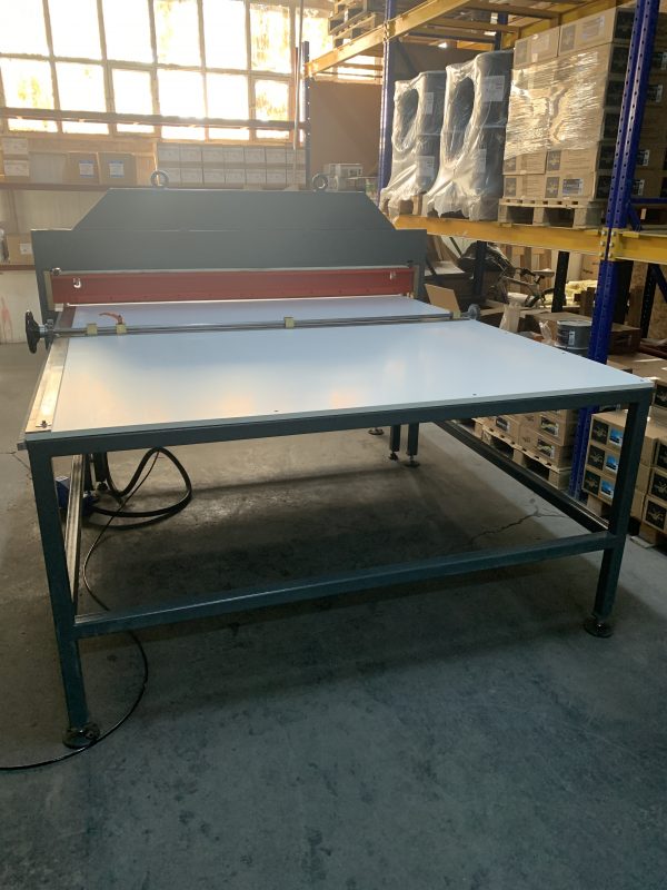 BLANKET CUTTING TABLE - Image 4